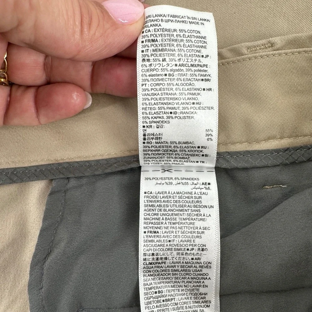 Banana Republic Aiden Short Mens 44 Tan‎ Khaki Chino Stretch Shorts